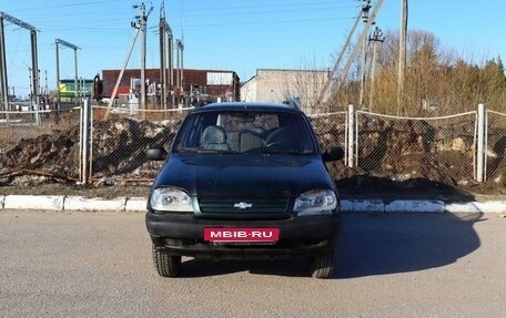 Chevrolet Niva I рестайлинг, 2004 год, 195 000 рублей, 3 фотография