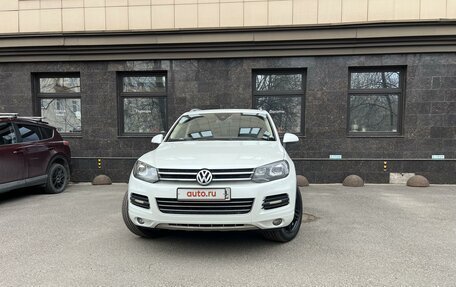 Volkswagen Touareg III, 2013 год, 2 099 000 рублей, 4 фотография