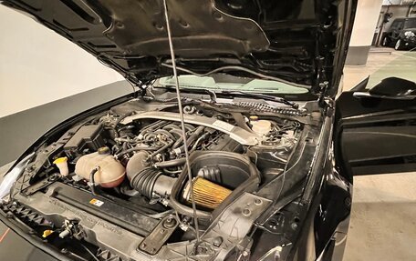 Ford Mustang VI рестайлинг, 2017 год, 12 000 000 рублей, 3 фотография