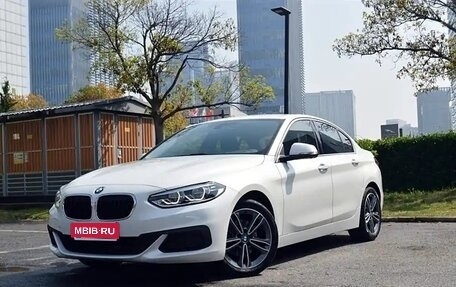 BMW 1 серия, 2020 год, 1 940 000 рублей, 1 фотография