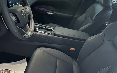 Lexus RX IV рестайлинг, 2024 год, 9 990 000 рублей, 2 фотография