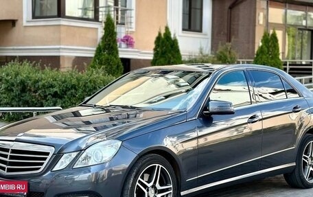 Mercedes-Benz E-Класс, 2010 год, 1 225 000 рублей, 1 фотография