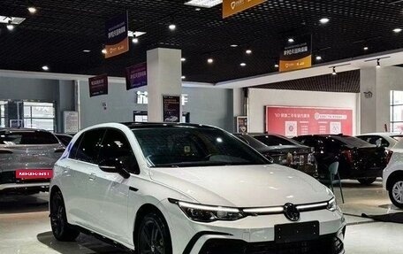 Volkswagen Golf VIII, 2021 год, 2 000 555 рублей, 3 фотография