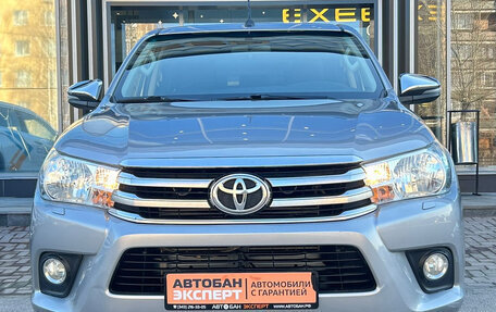 Toyota Hilux VIII, 2017 год, 3 069 000 рублей, 2 фотография