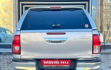 Toyota Hilux VIII, 2017 год, 3 069 000 рублей, 5 фотография