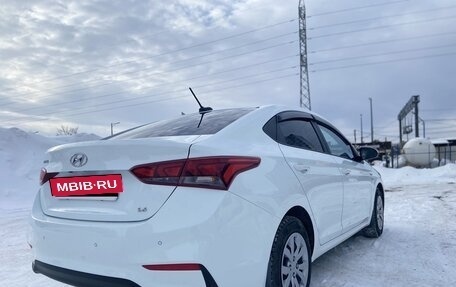 Hyundai Solaris II рестайлинг, 2019 год, 1 750 000 рублей, 3 фотография