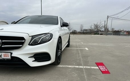 Mercedes-Benz E-Класс, 2018 год, 4 450 000 рублей, 3 фотография