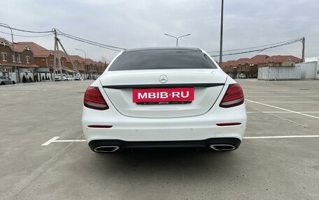 Mercedes-Benz E-Класс, 2018 год, 4 450 000 рублей, 5 фотография