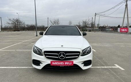 Mercedes-Benz E-Класс, 2018 год, 4 450 000 рублей, 2 фотография
