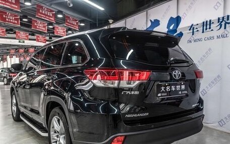 Toyota Highlander III, 2021 год, 4 200 000 рублей, 4 фотография