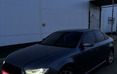 Audi A4, 2012 год, 2 100 000 рублей, 3 фотография