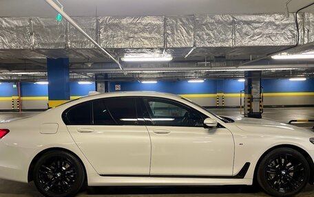 BMW 7 серия, 2018 год, 5 000 000 рублей, 3 фотография
