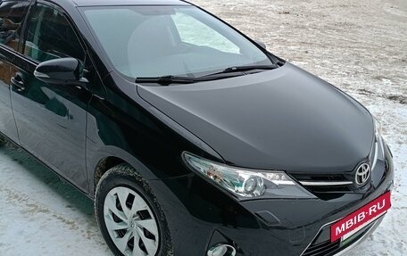 Toyota Auris II, 2013 год, 1 520 000 рублей, 2 фотография
