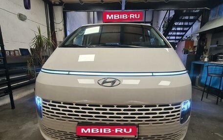 Hyundai Staria, 2022 год, 4 500 000 рублей, 4 фотография