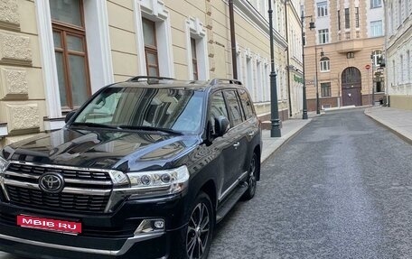 Toyota Land Cruiser 200, 2020 год, 7 500 000 рублей, 1 фотография