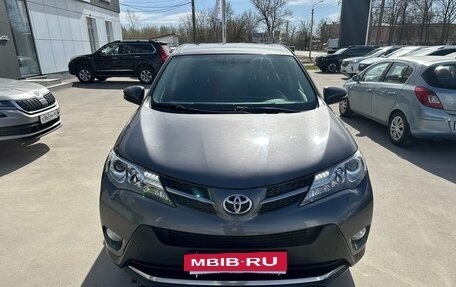Toyota RAV4, 2013 год, 1 645 000 рублей, 2 фотография