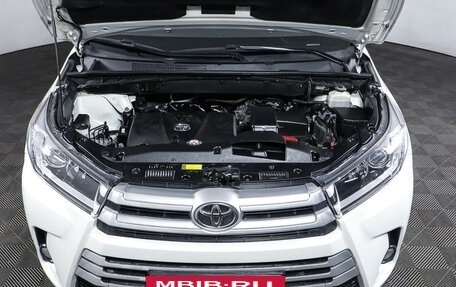 Toyota Highlander III, 2017 год, 3 795 000 рублей, 9 фотография