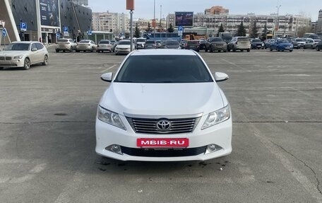 Toyota Camry, 2012 год, 1 950 000 рублей, 2 фотография