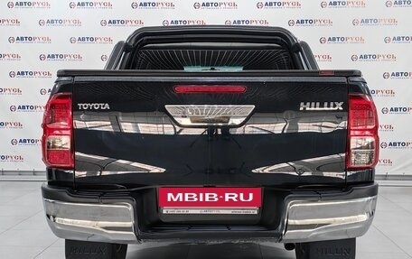 Toyota Hilux VIII, 2016 год, 3 085 000 рублей, 4 фотография