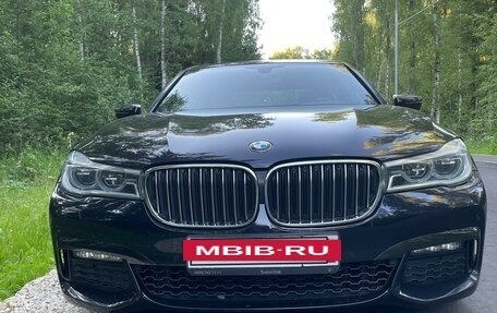 BMW 7 серия, 2018 год, 3 830 000 рублей, 3 фотография