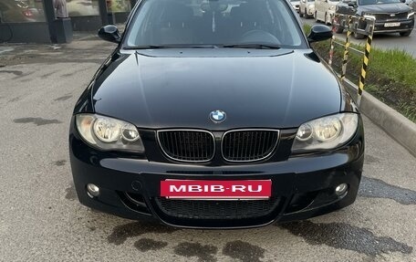 BMW 1 серия, 2008 год, 850 000 рублей, 2 фотография