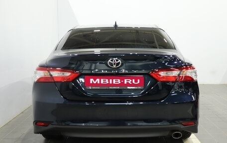Toyota Camry, 2020 год, 3 090 000 рублей, 4 фотография