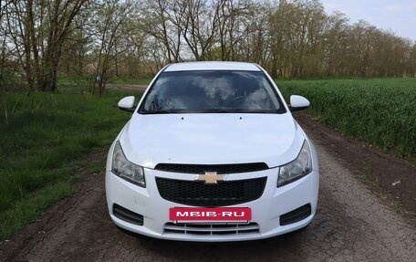 Chevrolet Cruze II, 2012 год, 880 000 рублей, 7 фотография