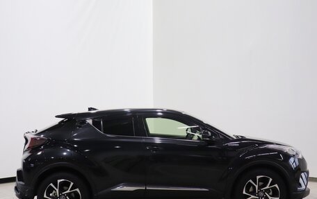 Toyota C-HR I рестайлинг, 2017 год, 2 180 000 рублей, 4 фотография
