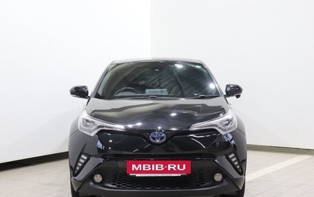 Toyota C-HR I рестайлинг, 2017 год, 2 180 000 рублей, 2 фотография