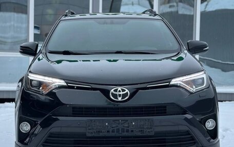 Toyota RAV4, 2019 год, 2 830 000 рублей, 2 фотография