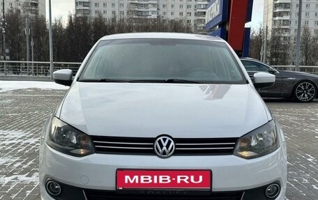 Volkswagen Polo VI (EU Market), 2013 год, 830 000 рублей, 1 фотография