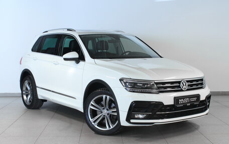 Volkswagen Tiguan II, 2019 год, 3 795 000 рублей, 3 фотография