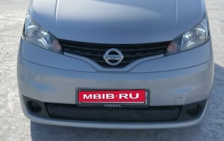 Nissan NV200, 2010 год, 1 200 000 рублей, 2 фотография