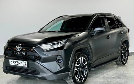 Toyota RAV4, 2021 год, 4 150 000 рублей, 1 фотография