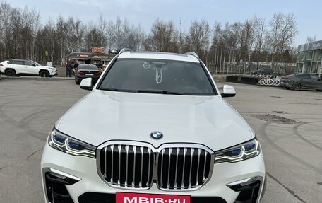 BMW X7, 2022 год, 12 650 000 рублей, 3 фотография