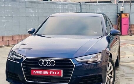 Audi A4, 2019 год, 2 150 000 рублей, 1 фотография