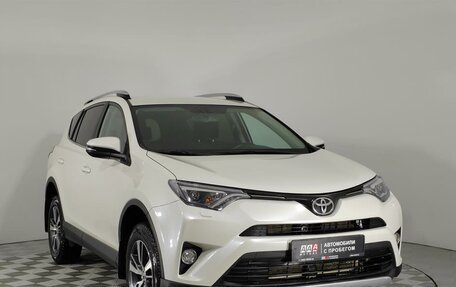 Toyota RAV4, 2018 год, 2 425 000 рублей, 3 фотография