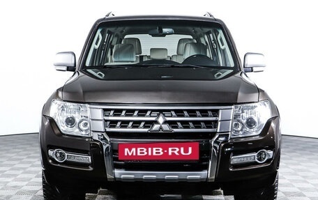 Mitsubishi Pajero IV, 2017 год, 3 195 000 рублей, 2 фотография