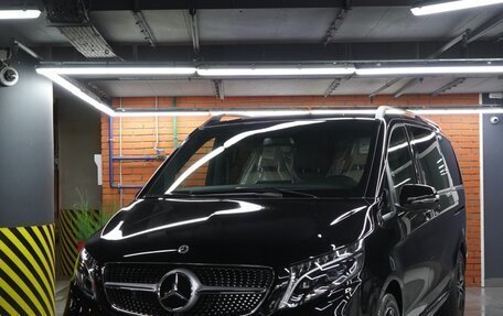 Mercedes-Benz V-Класс, 2023 год, 13 100 000 рублей, 4 фотография