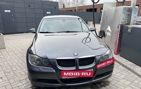 BMW 3 серия, 2007 год, 910 000 рублей, 2 фотография