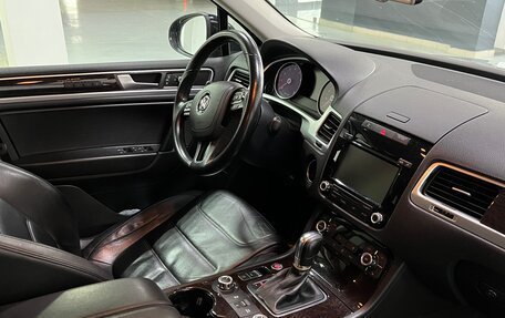 Volkswagen Touareg III, 2013 год, 3 097 000 рублей, 5 фотография