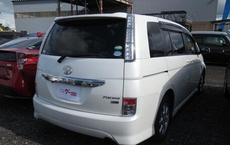 Toyota ISis I, 2013 год, 920 000 рублей, 2 фотография