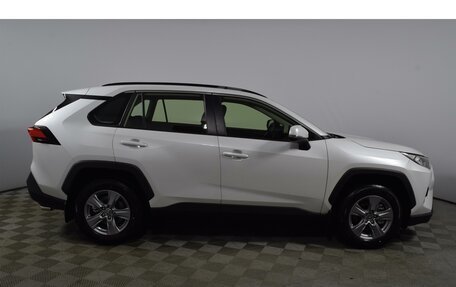 Toyota RAV4, 2023 год, 6 100 000 рублей, 4 фотография