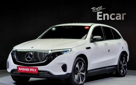Mercedes-Benz EQC, 2020 год, 5 300 000 рублей, 1 фотография