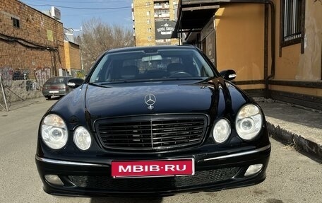 Mercedes-Benz E-Класс, 2004 год, 850 000 рублей, 1 фотография