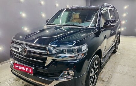 Toyota Land Cruiser 200, 2019 год, 8 700 000 рублей, 1 фотография