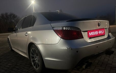 BMW 5 серия, 2005 год, 700 000 рублей, 3 фотография
