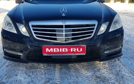Mercedes-Benz E-Класс, 2013 год, 2 399 000 рублей, 1 фотография