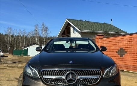 Mercedes-Benz E-Класс, 2016 год, 2 550 000 рублей, 2 фотография