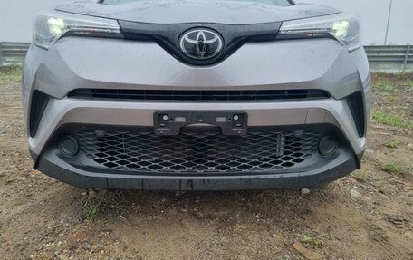 Toyota C-HR I рестайлинг, 2019 год, 1 995 000 рублей, 5 фотография